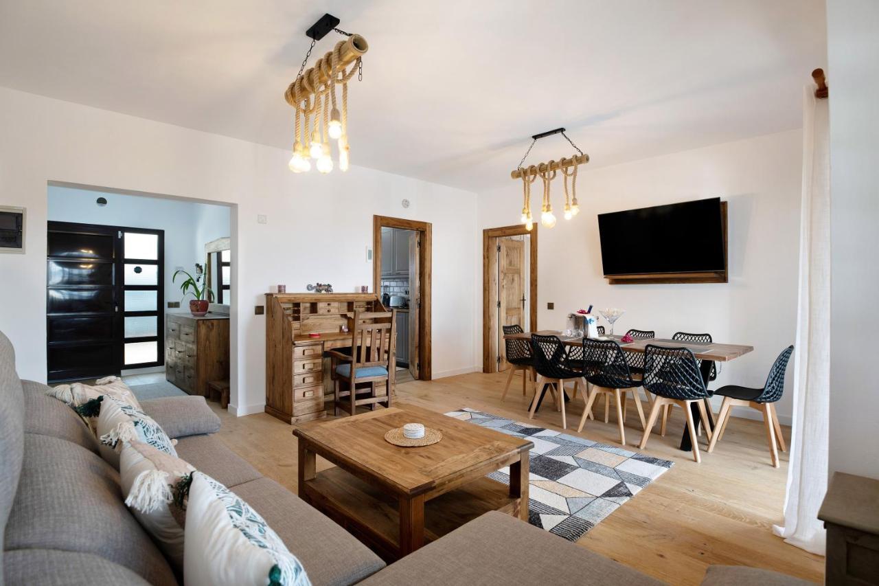 Maylands Villa *